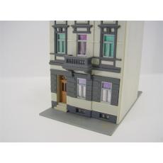 Fertigmodell "Stadthaus mit Erker" aus Kibri Bausatz