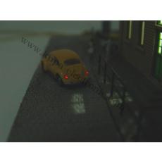Diorama "Schule" mit beleuchtetem Auto