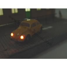 Diorama "Schule" mit beleuchtetem Auto