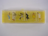 HO 10180 Sitzende Pasanten