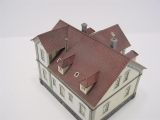 Fertigmodell "Siedlungshaus" aus Pola Bausatz 143